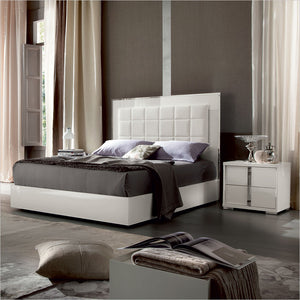 Salone Platform Bed