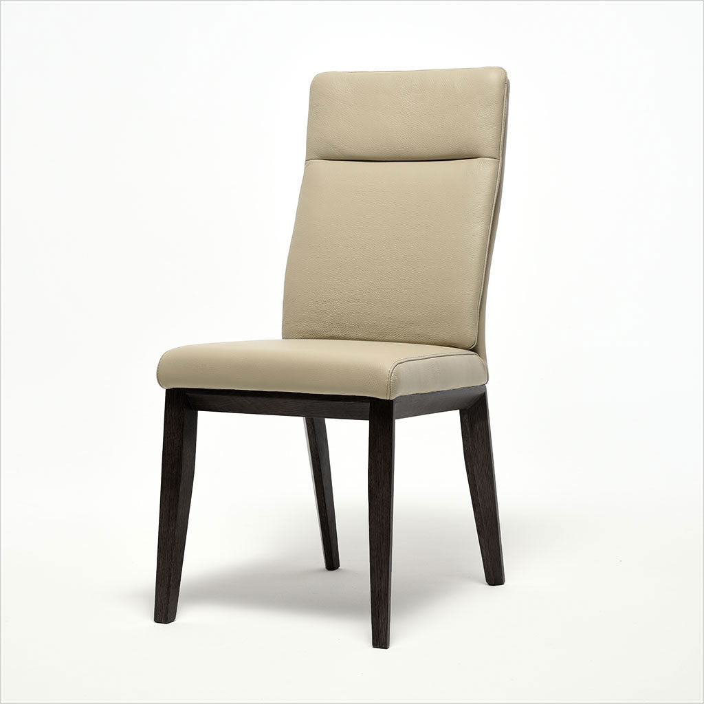 Light maple dining discount chairs