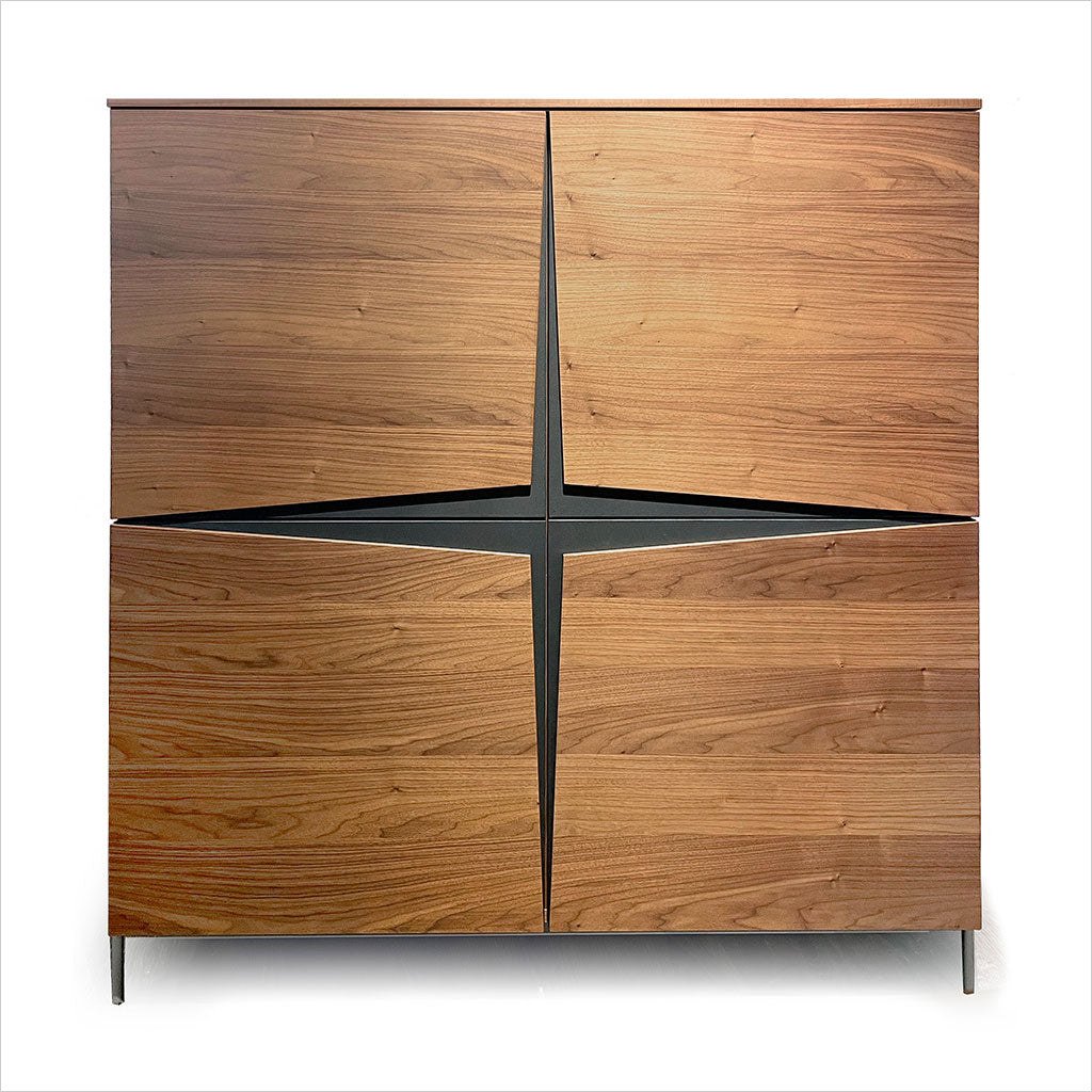 https://www.scandesign.com/cdn/shop/products/1599-Stella-vitrine-walnut_1600x.jpg?v=1667926582